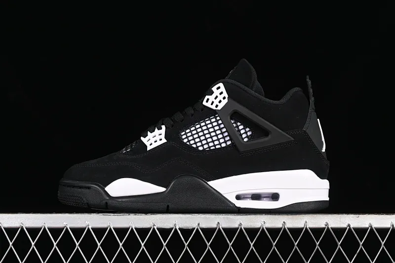 All categories Air Jordan Jordan series basketball shoes Air Jordan 4 OG version Air Jordan 4 Retro "White Thunder" AJ4 Joe 4 White Thunder FQ8138-001